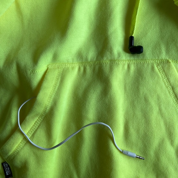 HOODIE BUDDIE WITH HEADPHONES - Picture 4 of 9